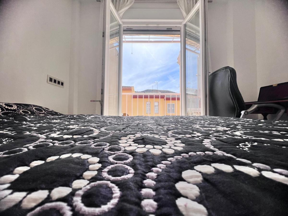 Casa Ideal Familias Y Grupos Con Balcones Exterior Soleada Patios Cerca Alhambra, Sierra Nevada, Rio Genil, Lancha Del Genil, Parque Llano Y Reloj Del Sol Con Barbacoas, Campo De Futbol, Circuito Gimnasia Apartamento Granada Exterior foto