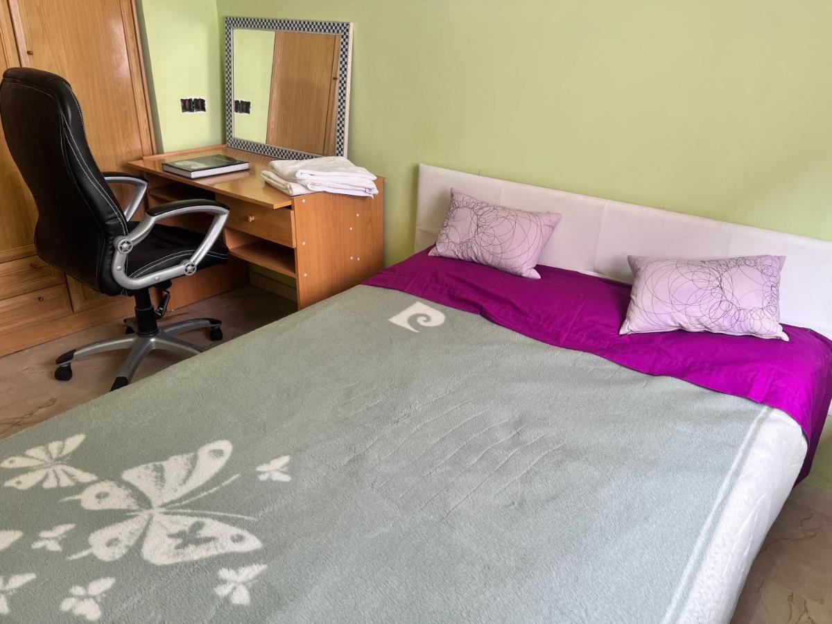 Casa Ideal Familias Y Grupos Con Balcones Exterior Soleada Patios Cerca Alhambra, Sierra Nevada, Rio Genil, Lancha Del Genil, Parque Llano Y Reloj Del Sol Con Barbacoas, Campo De Futbol, Circuito Gimnasia Apartamento Granada Exterior foto