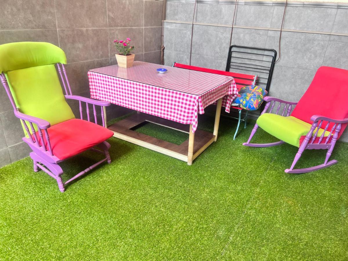 Casa Ideal Familias Y Grupos Con Balcones Exterior Soleada Patios Cerca Alhambra, Sierra Nevada, Rio Genil, Lancha Del Genil, Parque Llano Y Reloj Del Sol Con Barbacoas, Campo De Futbol, Circuito Gimnasia Apartamento Granada Exterior foto