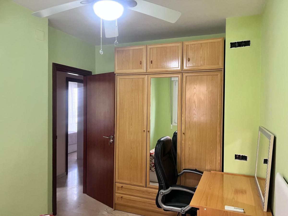 Casa Ideal Familias Y Grupos Con Balcones Exterior Soleada Patios Cerca Alhambra, Sierra Nevada, Rio Genil, Lancha Del Genil, Parque Llano Y Reloj Del Sol Con Barbacoas, Campo De Futbol, Circuito Gimnasia Apartamento Granada Exterior foto